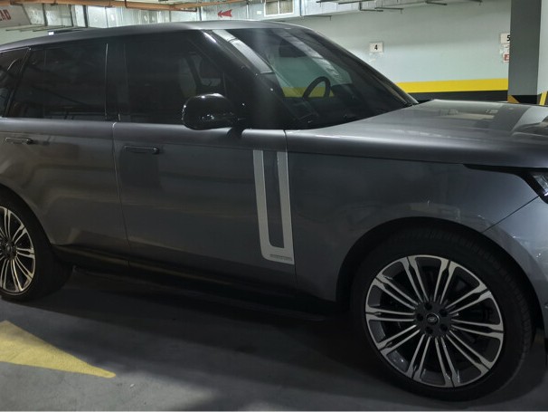 Land Rover Range Rover Sport Autobiography 2024 - Image 3
