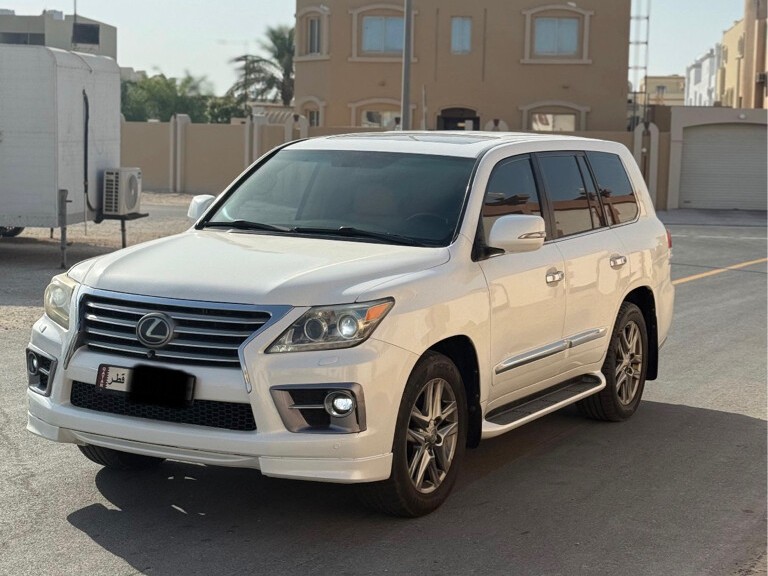 Lexus LX 570 2009 - Image 2