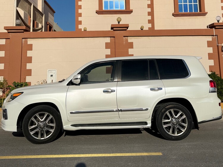 Lexus LX 570 2009 - Image 3