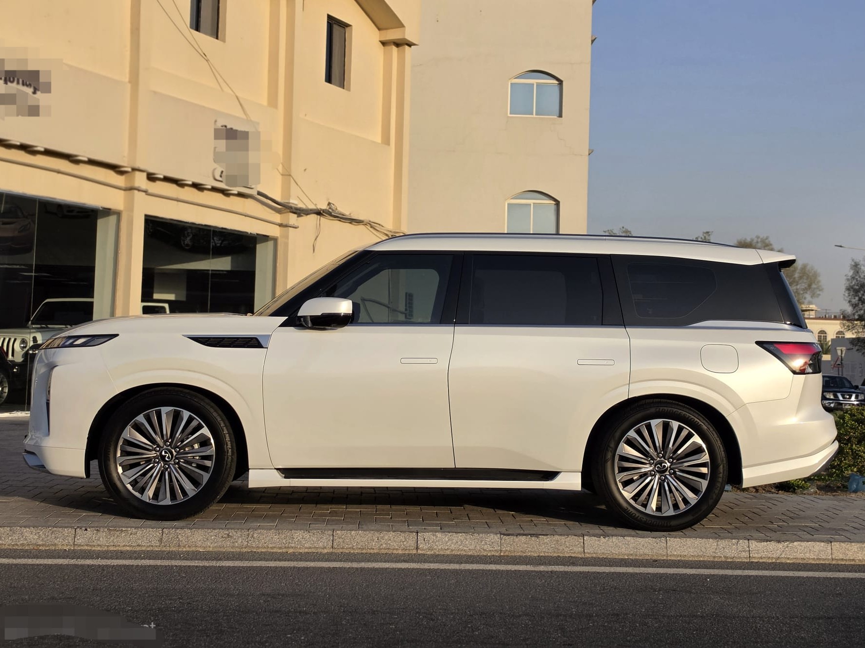 Infiniti QX 80 2025 — photo 10 for sale in Qatar