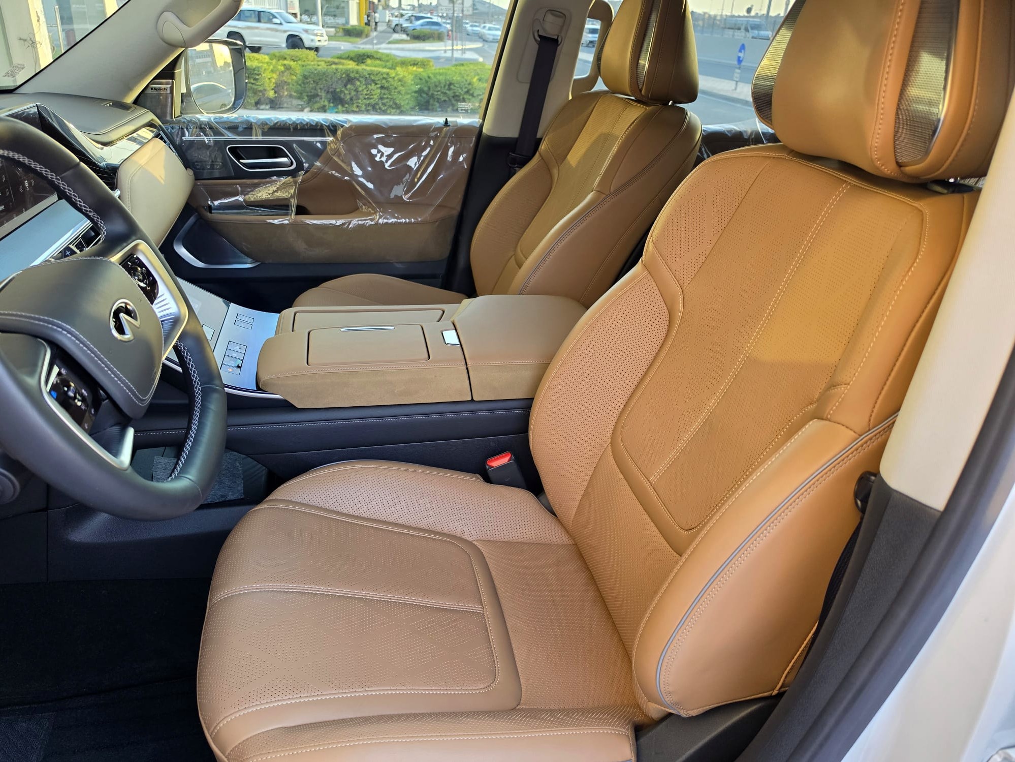 Infiniti QX 80 2025 — photo 11 for sale in Qatar