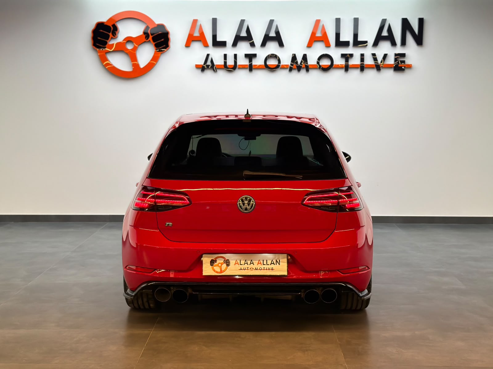 Volkswagen Golf R  2018 - Image 2