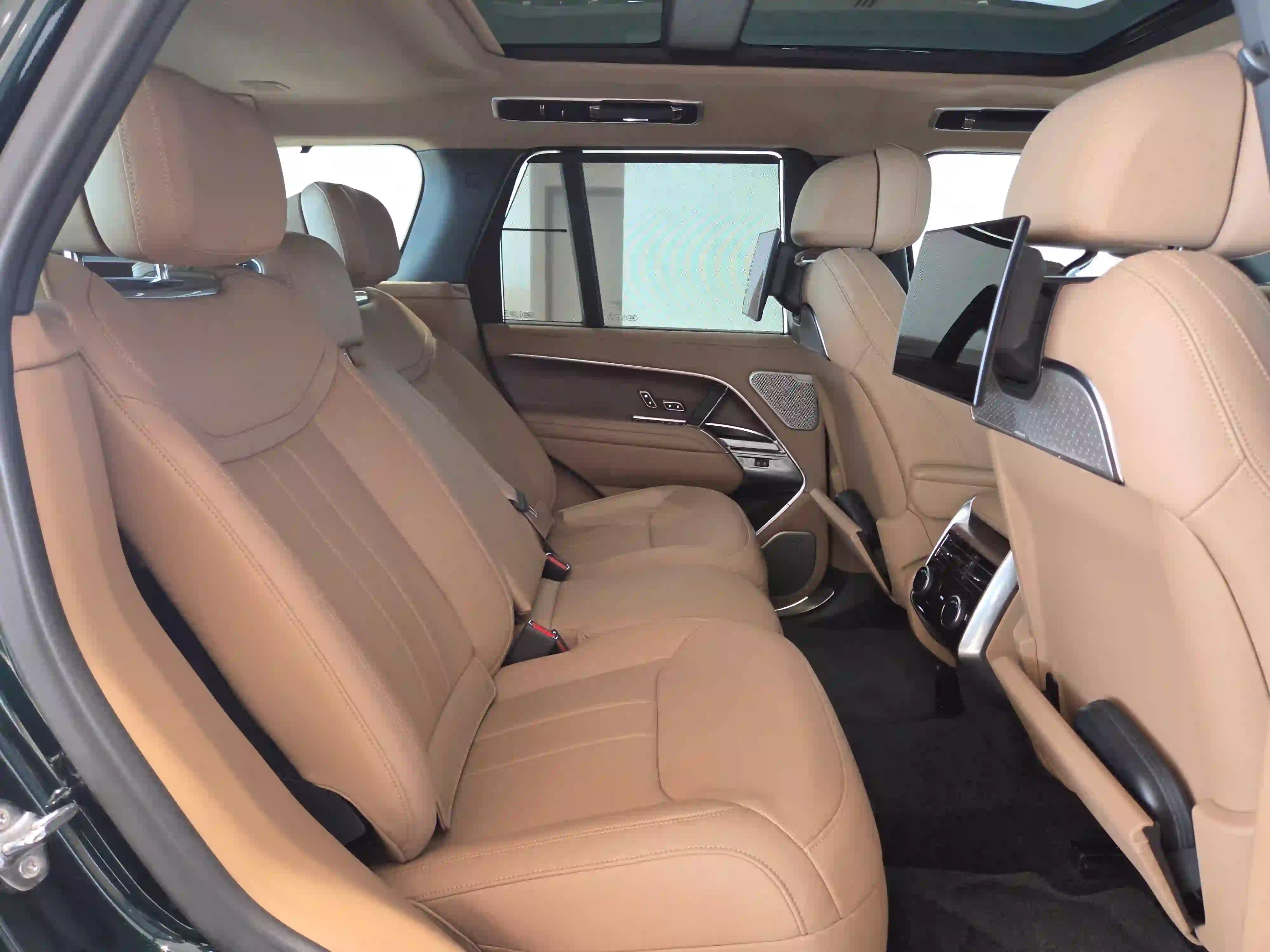 Land Rover Range Rover 4.4 V8 Autobiography 2024 — photo 10 for sale in Qatar