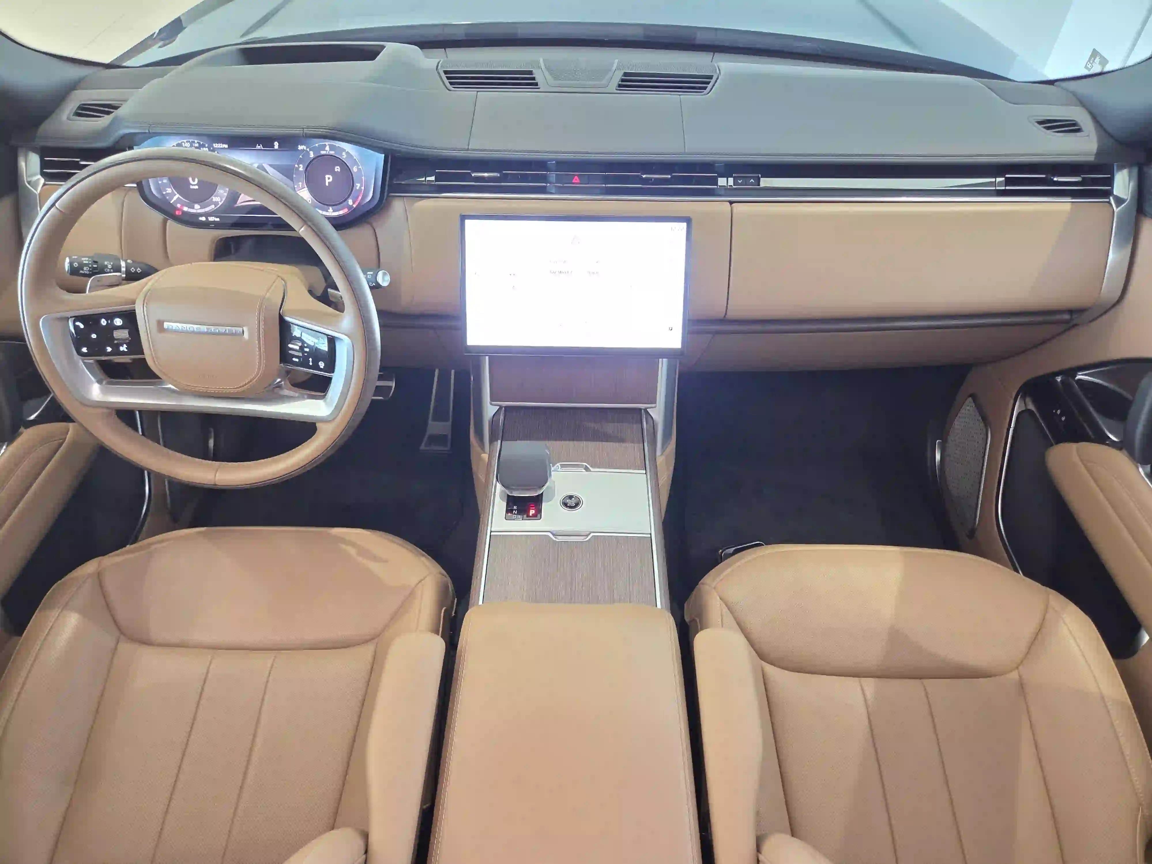 Land Rover Range Rover 4.4 V8 Autobiography 2024 — photo 12 for sale in Qatar