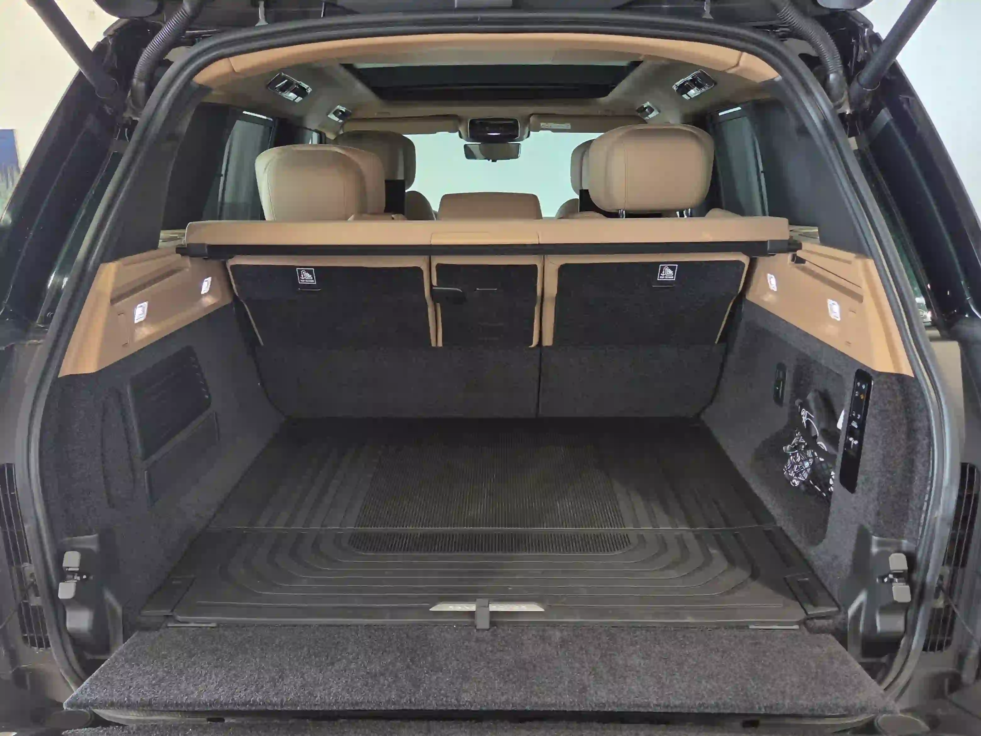 Land Rover Range Rover 4.4 V8 Autobiography 2024 — photo 14 for sale in Qatar