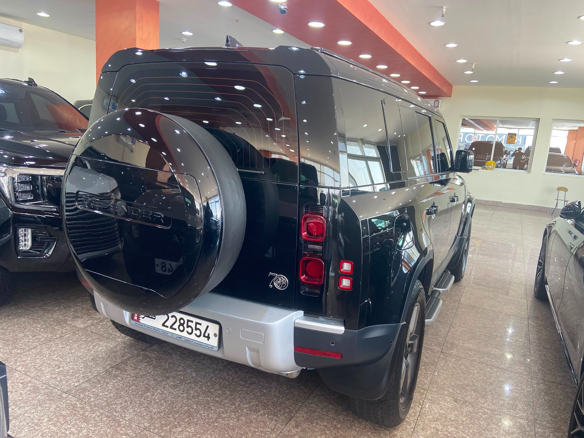 Land Rover Defender 110 2025 - Image 4