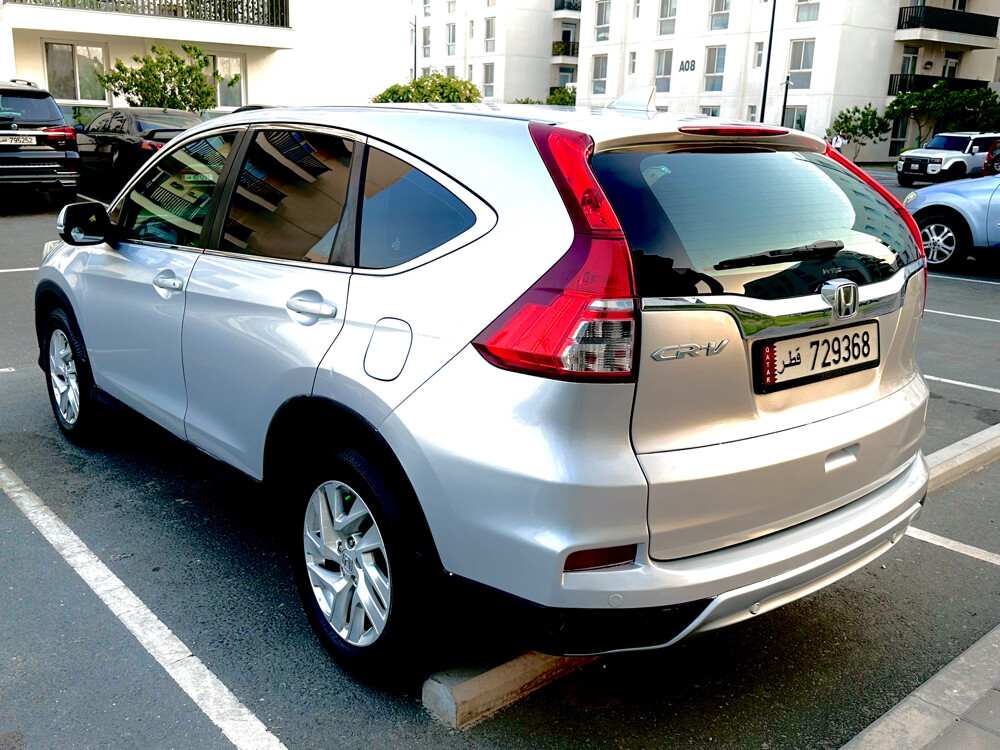 Honda CR-V 2016 — photo 9 for sale in Qatar