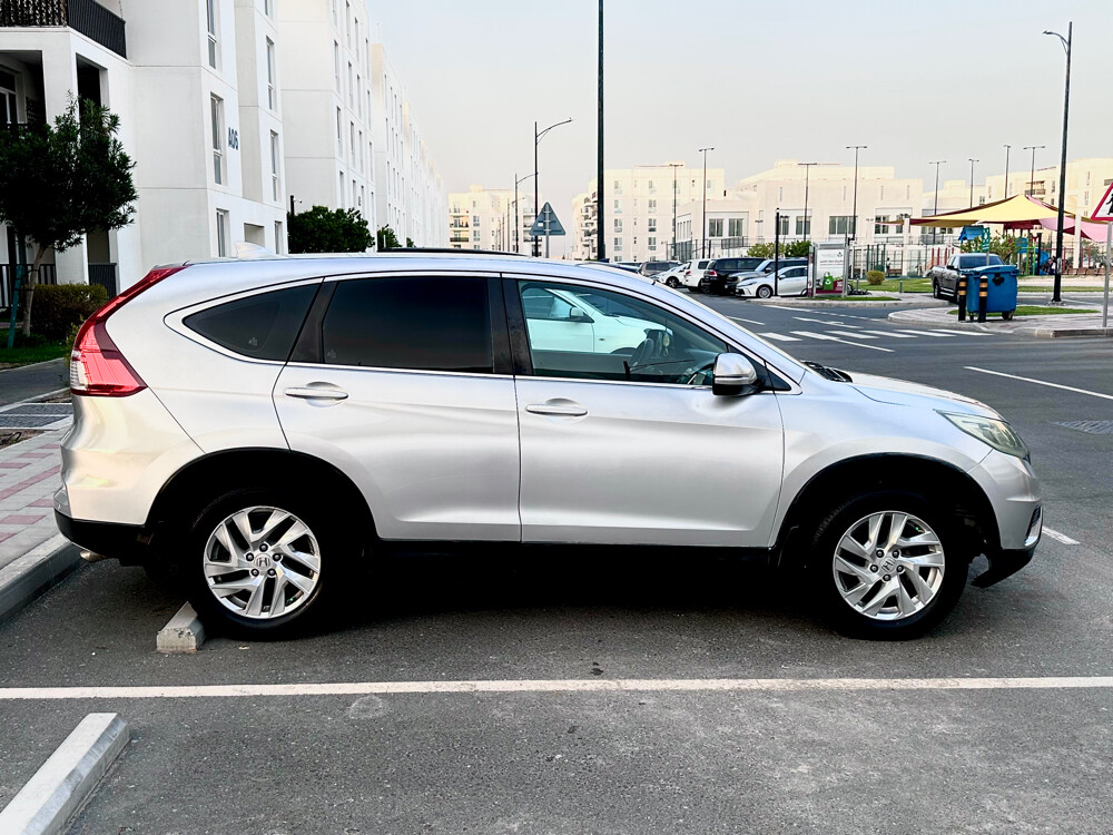 Honda CR-V 2016 — photo 10 for sale in Qatar