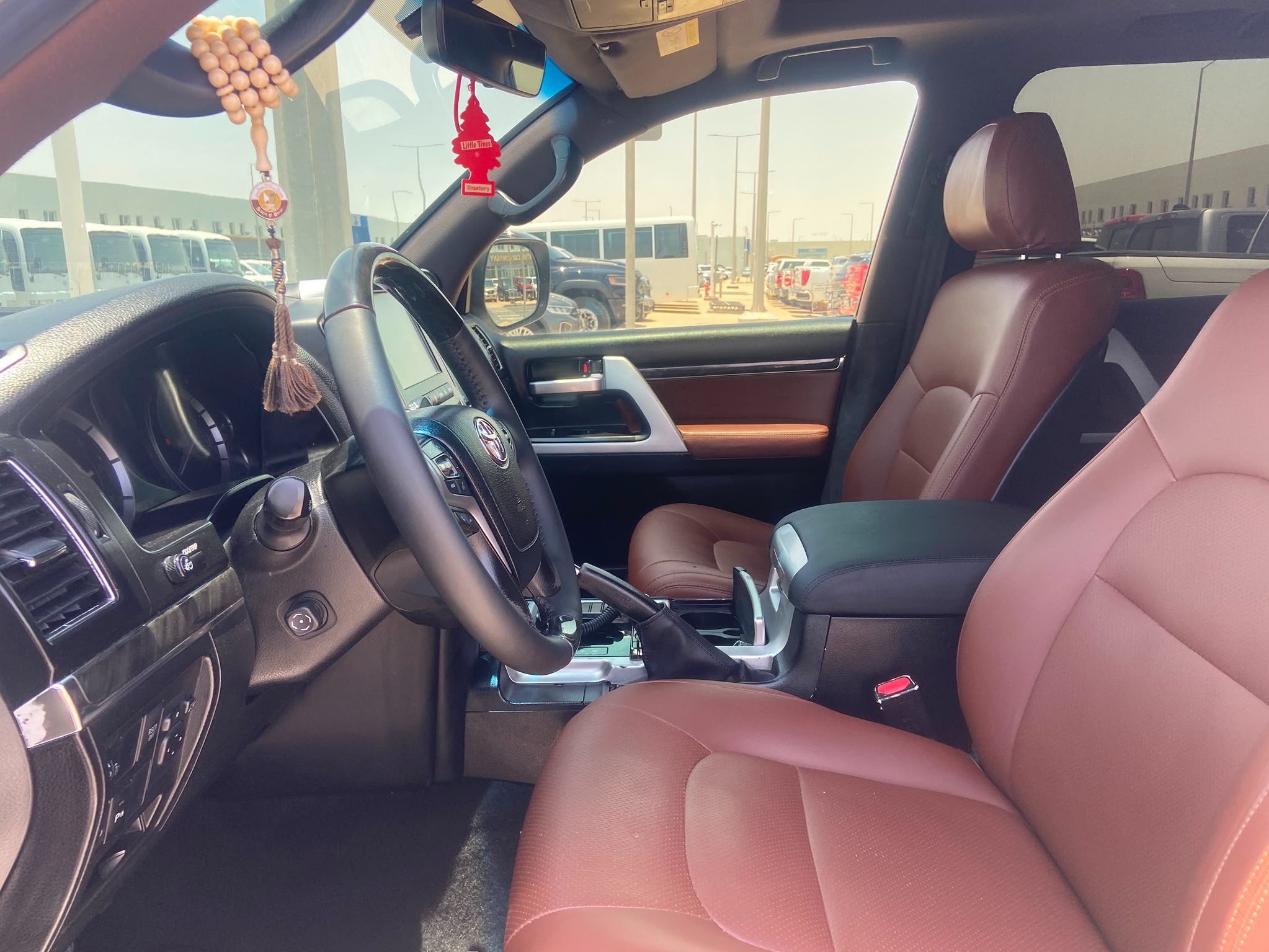 Toyota Land Cruiser VX.R 2016 - Image 4
