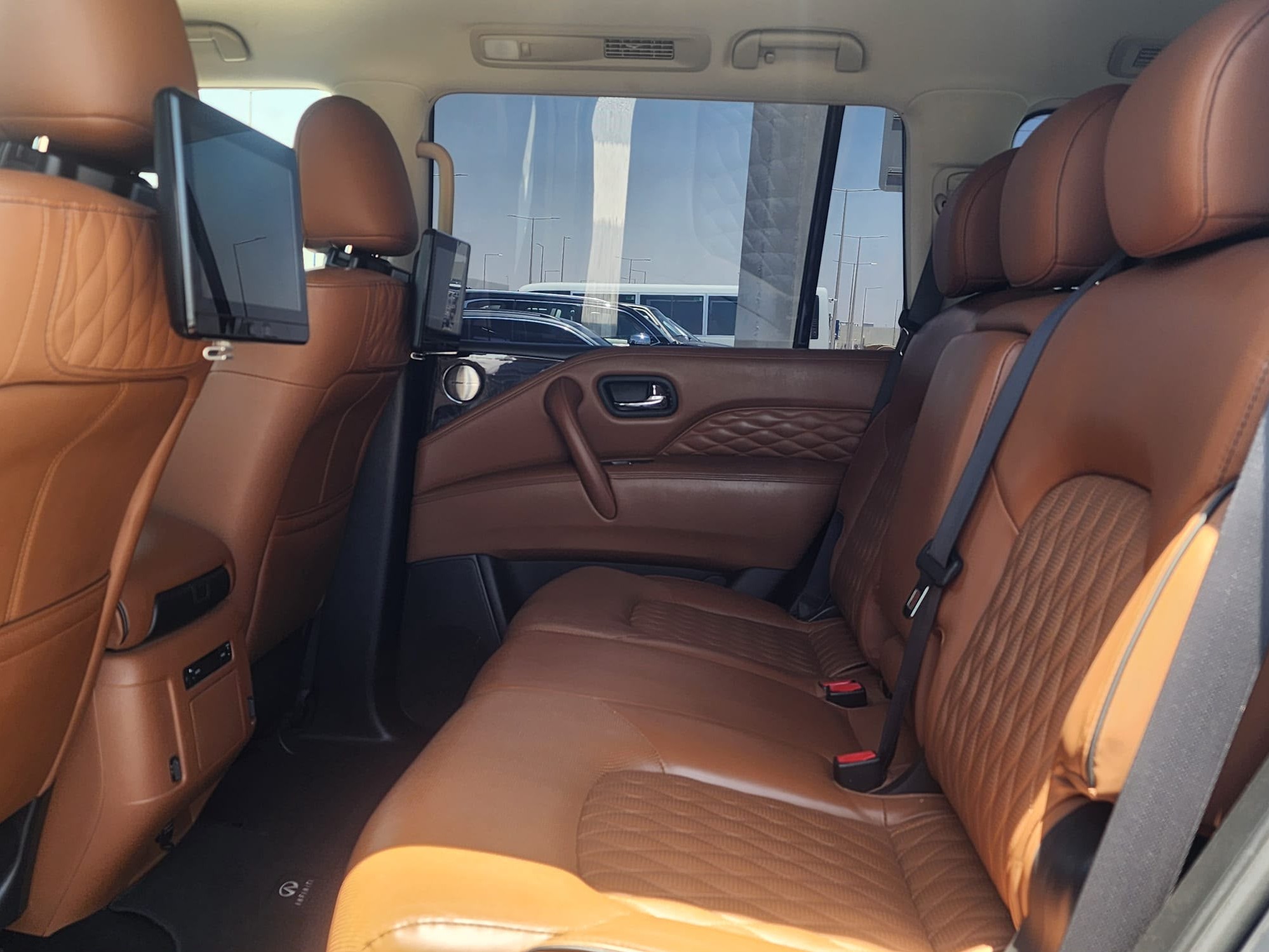 Infiniti QX 80 2023 — photo 9 for sale in Qatar