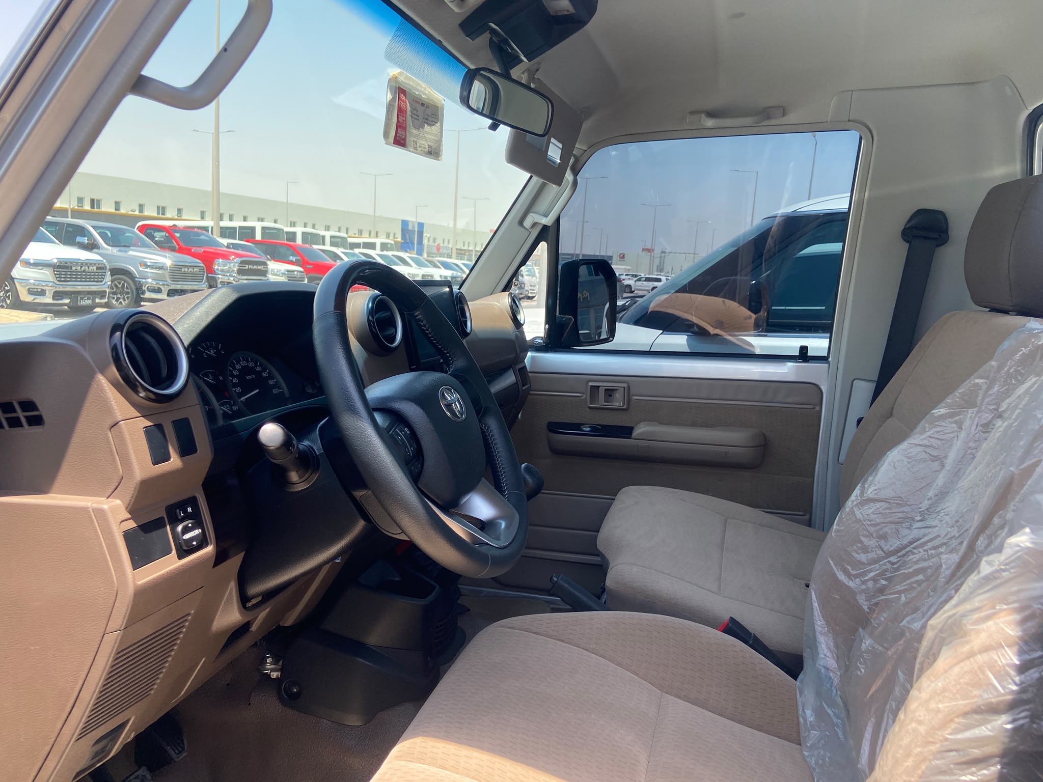 Toyota Land Cruiser LX 2025 - Image 2