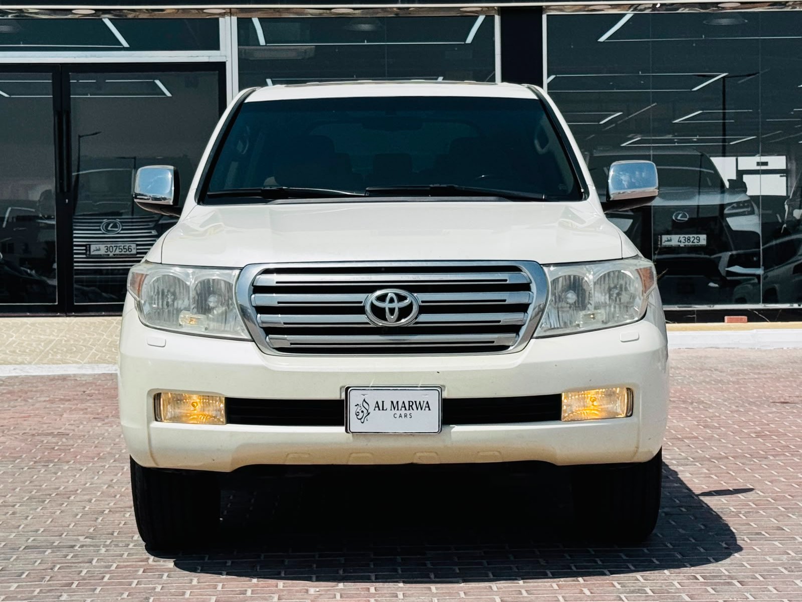 Toyota Land Cruiser GX.R 2011 - Image 2