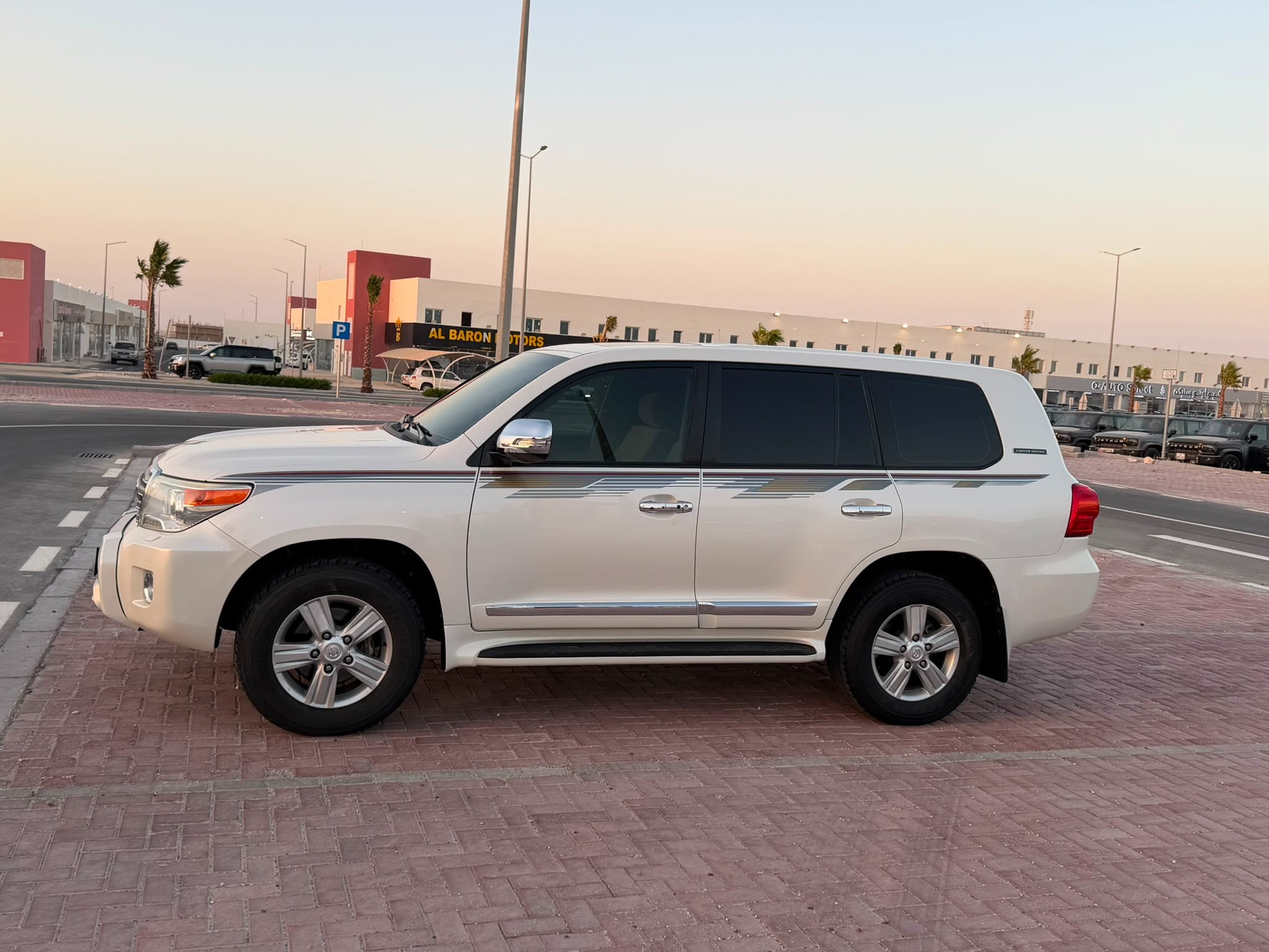 Toyota Land Cruiser GX.R 2013 — photo 4 for sale in Qatar