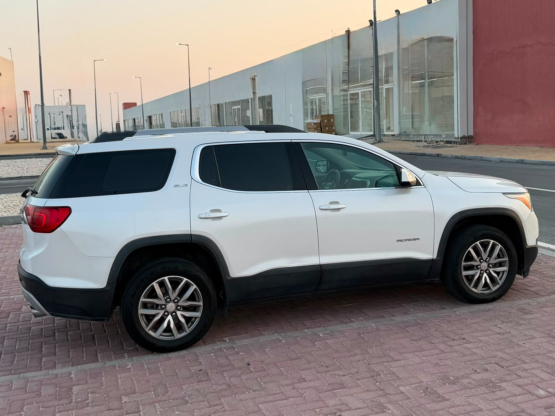 GMC Acadia SLE 2018 - Image 4