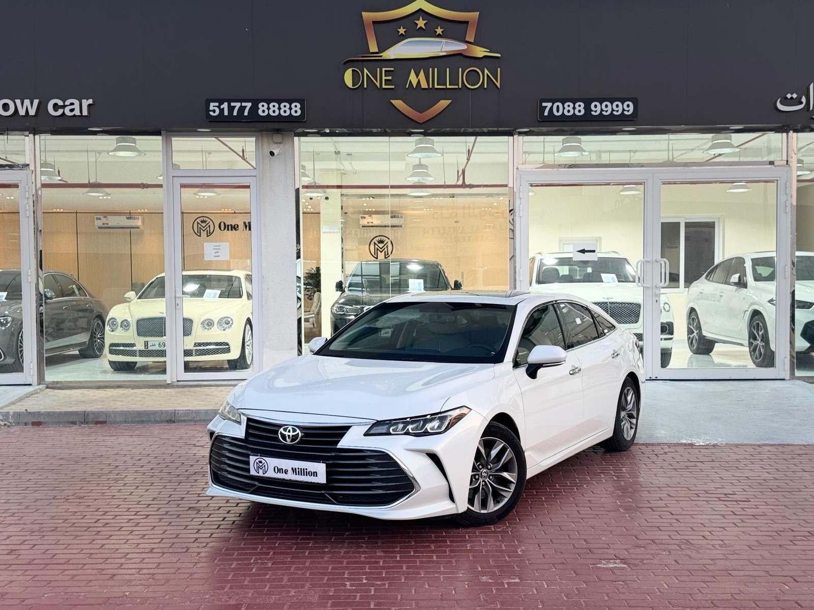 Toyota Avalon XLE 2019