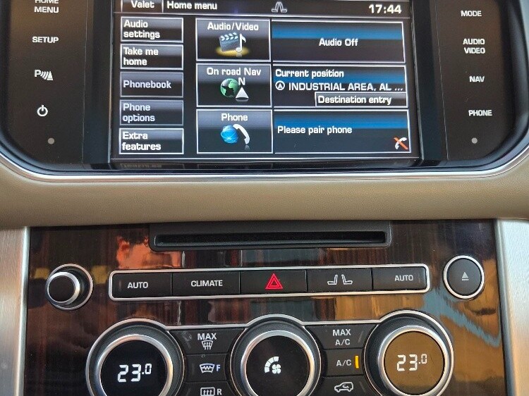 Land Rover Range Rover Vogue Autobiography 2014 — photo 15 for sale in Qatar