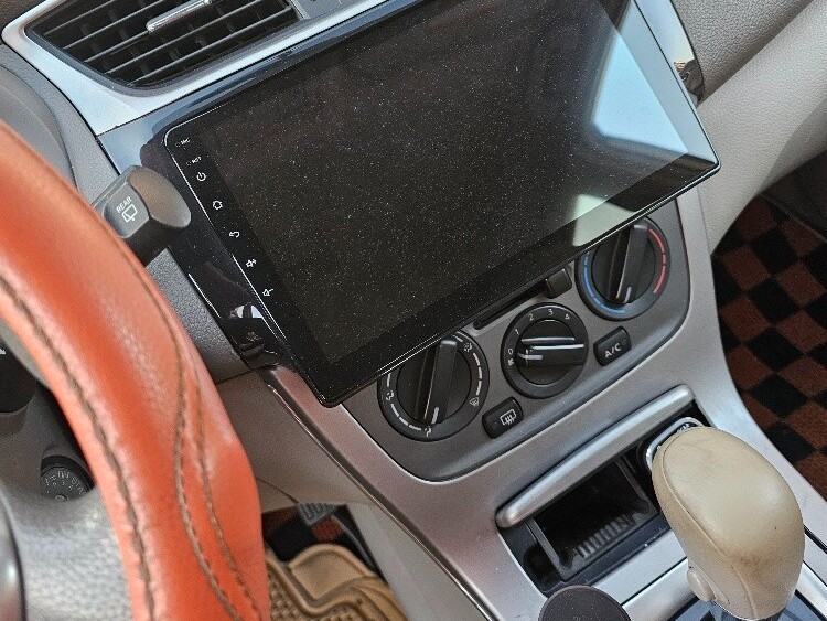 Nissan Tiida 2014 - Image 4