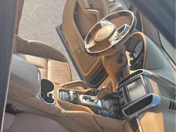 Porsche Cayenne S 2014 — photo 9 for sale in Qatar