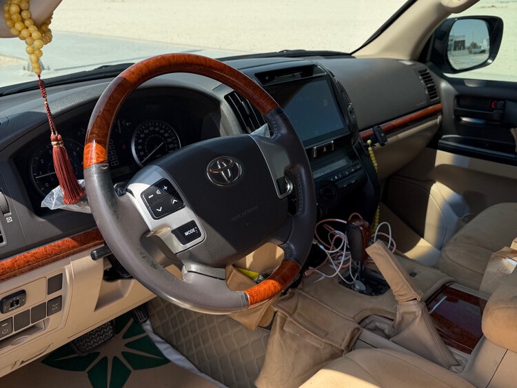Toyota Land Cruiser GX.R 2013 — photo 11 for sale in Qatar