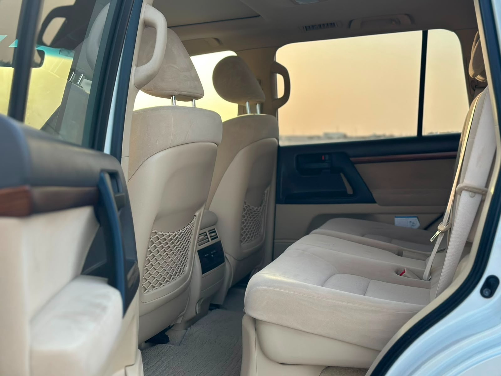 Toyota Land Cruiser GX.R 2017 - Image 4