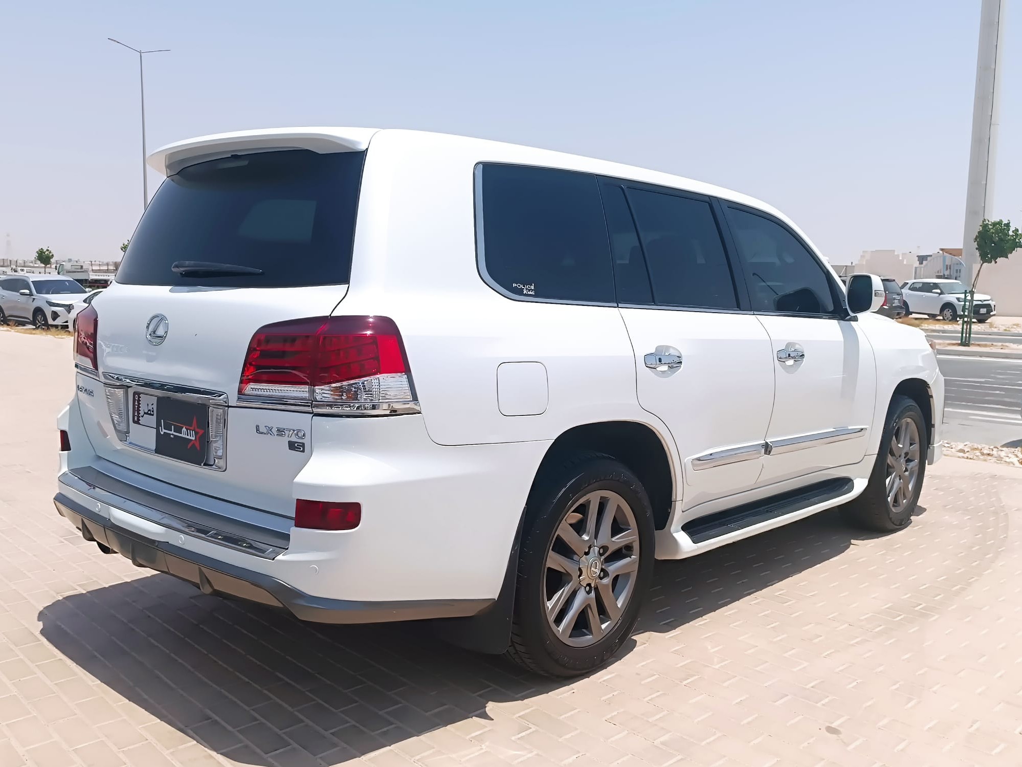 Lexus LX 570 2013 - Image 4