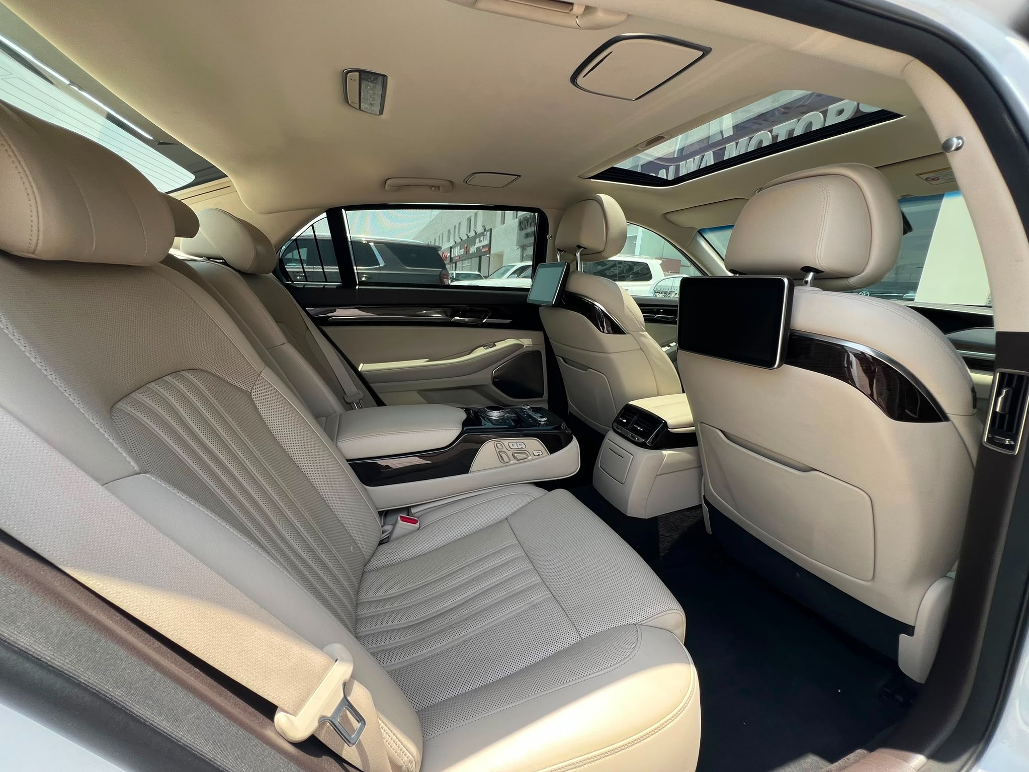 Genesis G70 2016 — photo 11 for sale in Qatar