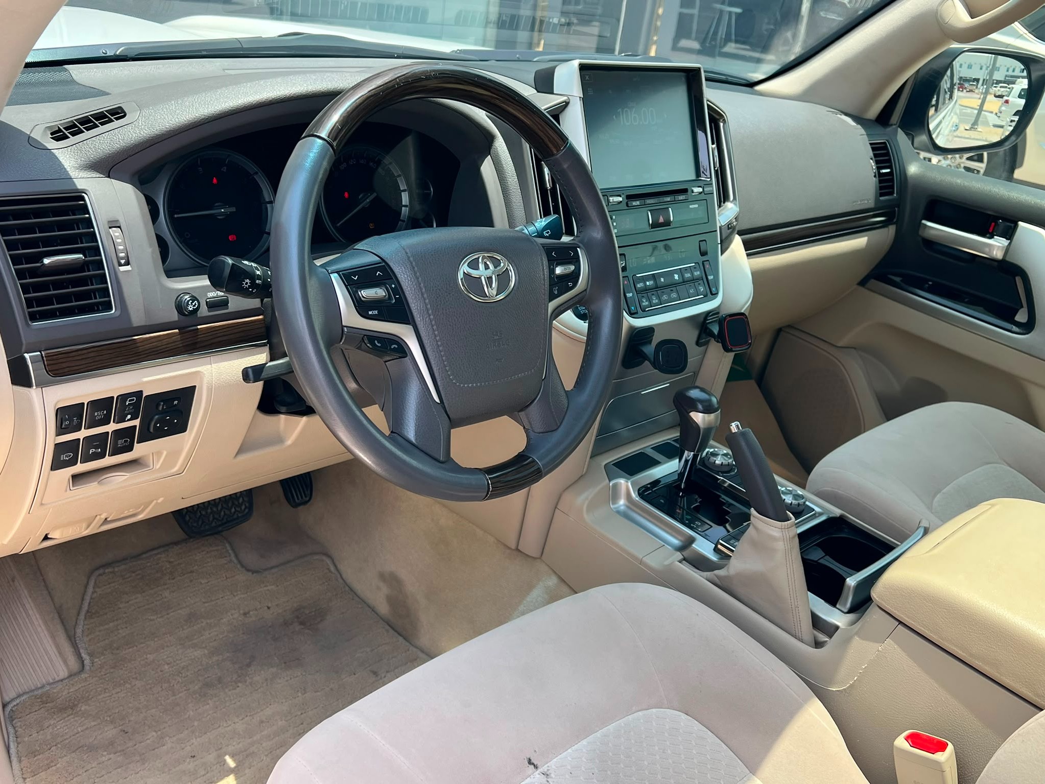 Toyota Land Cruiser VX.R 2019 - Image 4