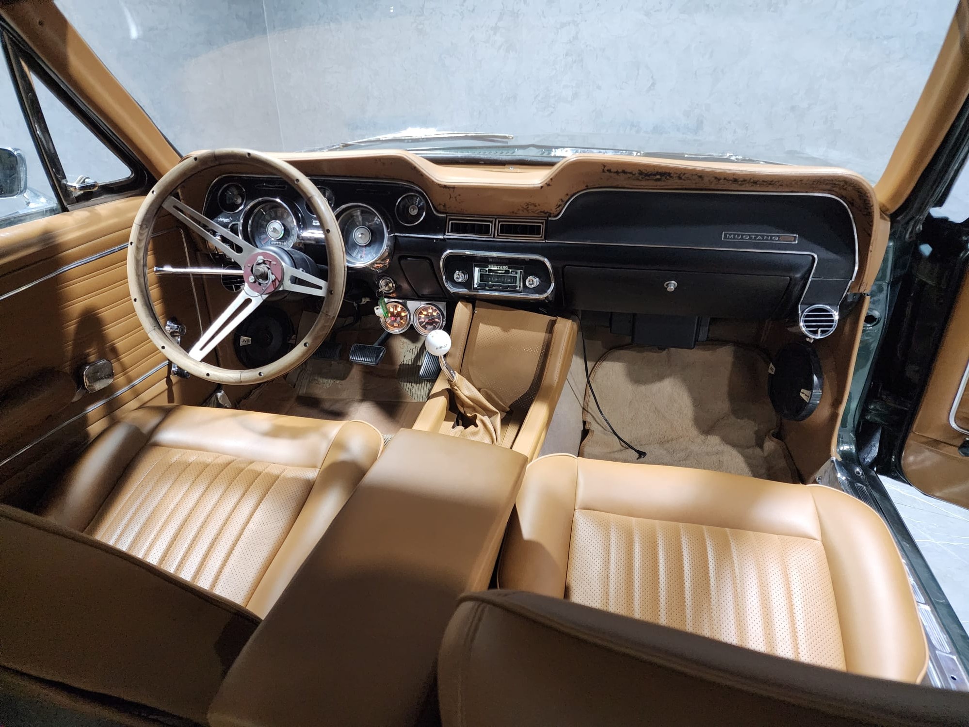 Ford Mustang 1968 — photo 10 for sale in Qatar