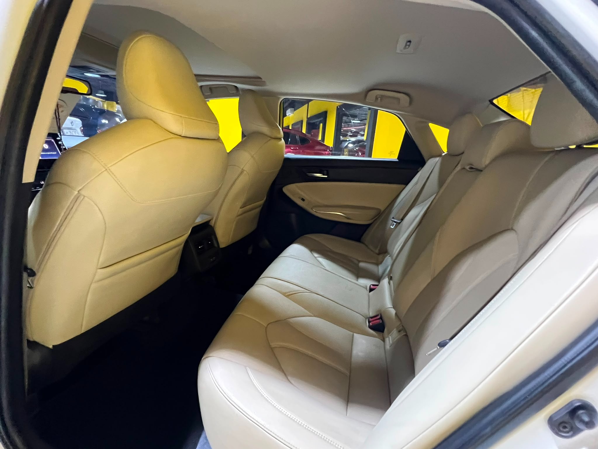 Toyota Avalon XLE 2020 - Image 3
