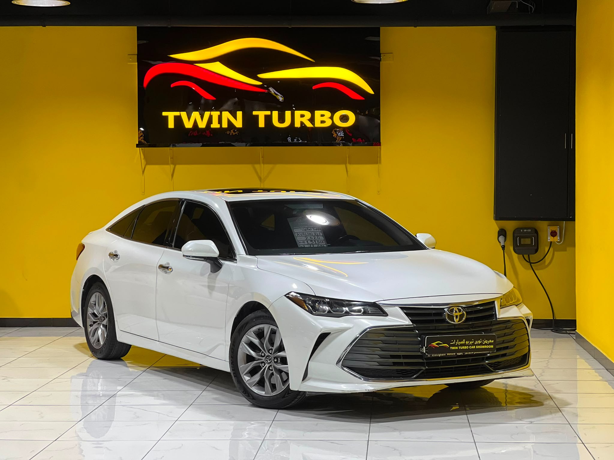 Toyota Avalon XLE 2020