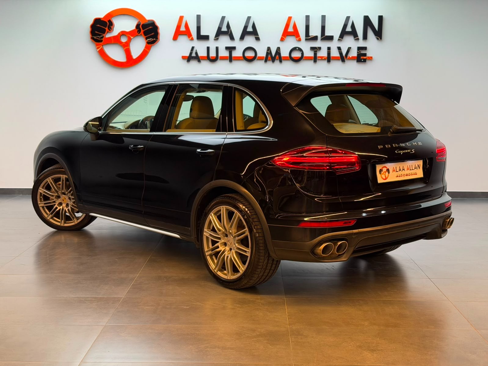 Porsche Cayenne S  2015 - Image 4
