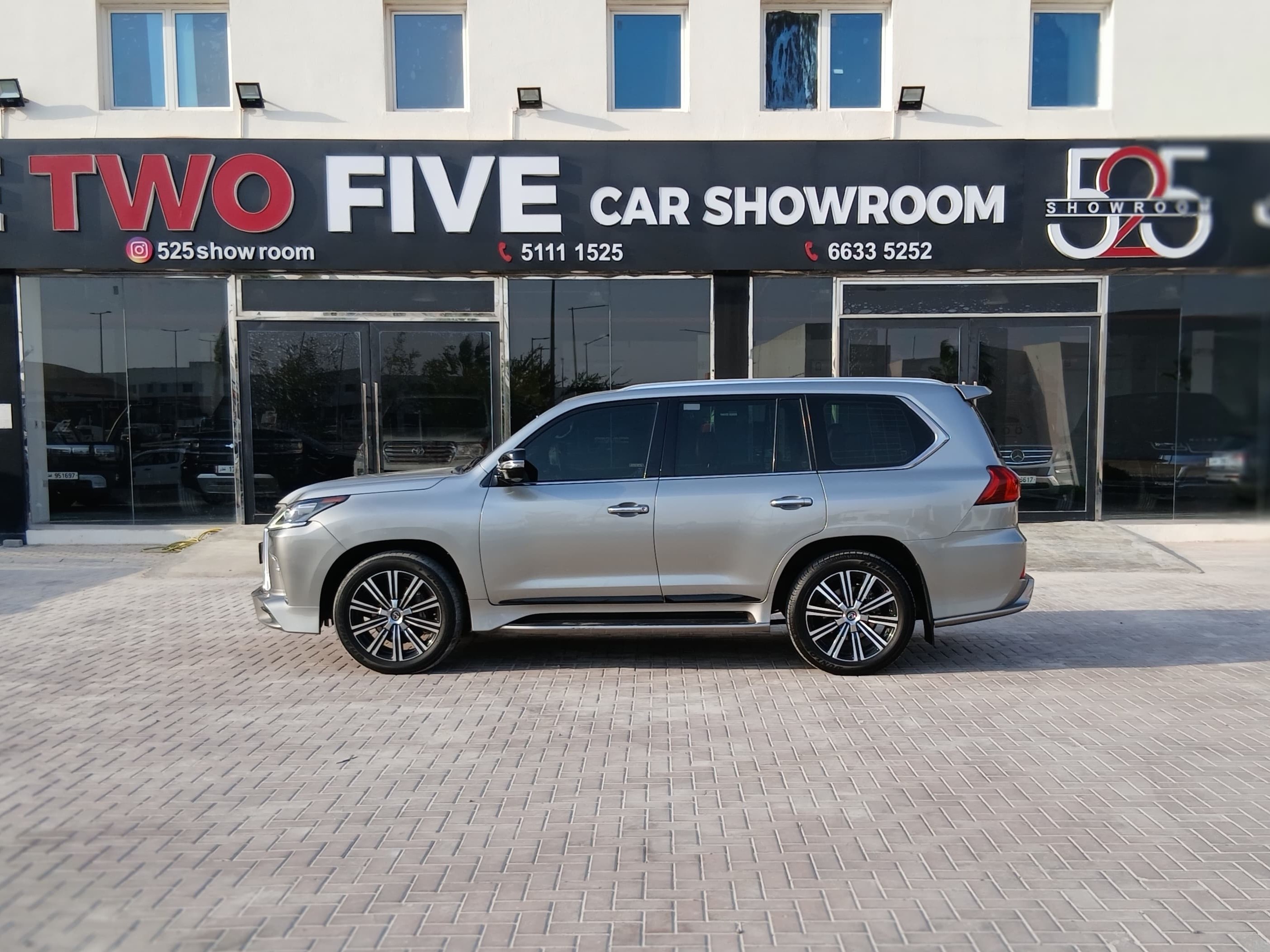 Lexus LX 570 2018 — photo 12 for sale in Qatar