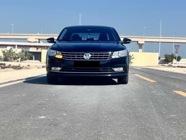 Volkswagen Passat SE 2017 - Image 2
