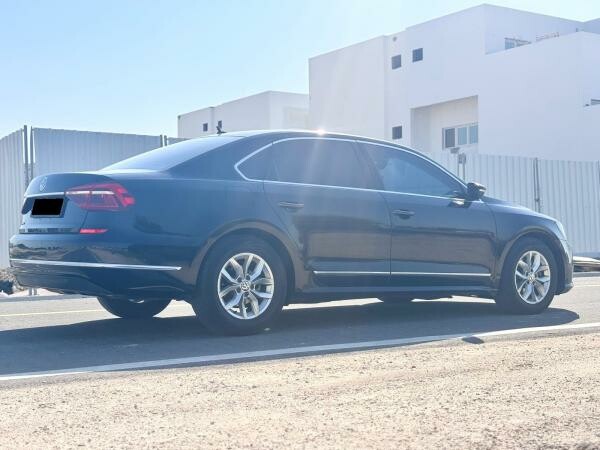 Volkswagen Passat SE 2017 - Image 3