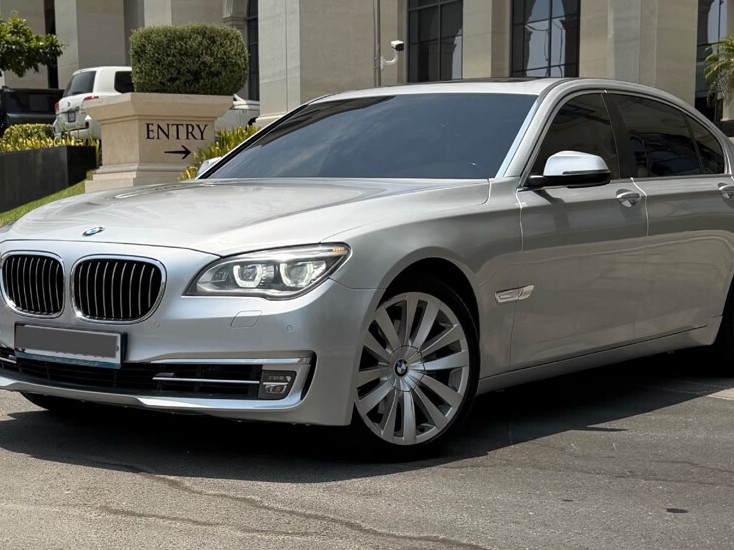 BMW 7-Series 740 Li 2014 - Image 2