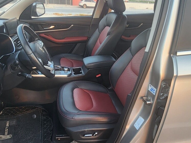 Bestune T33. 2022 — photo 12 for sale in Qatar