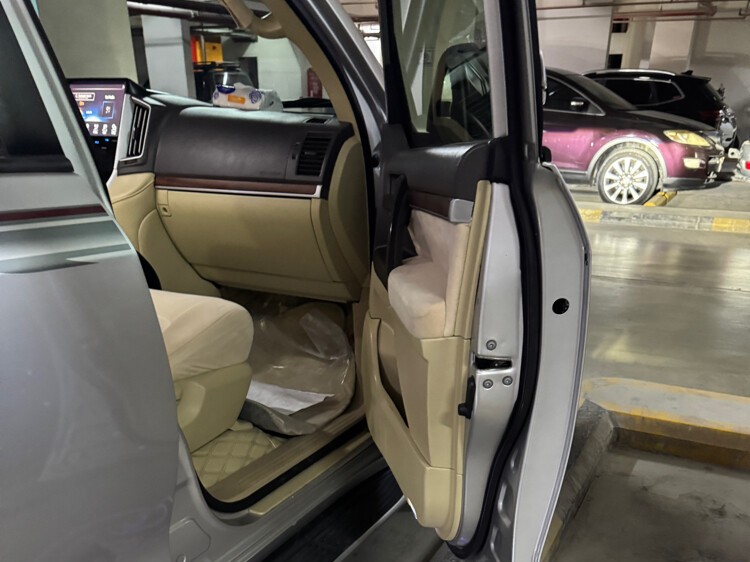 Toyota Land Cruiser GX.R 2012 - Image 4