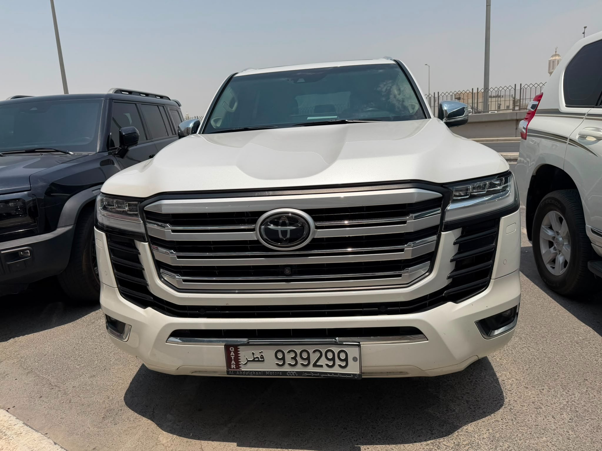 Toyota Land Cruiser VXR Twin Turbo 2023 - Image 2