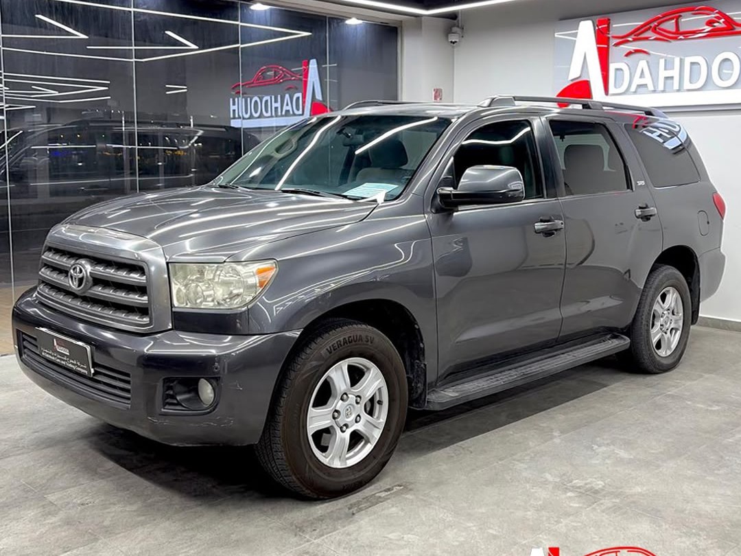 Toyota Sequoia 2016