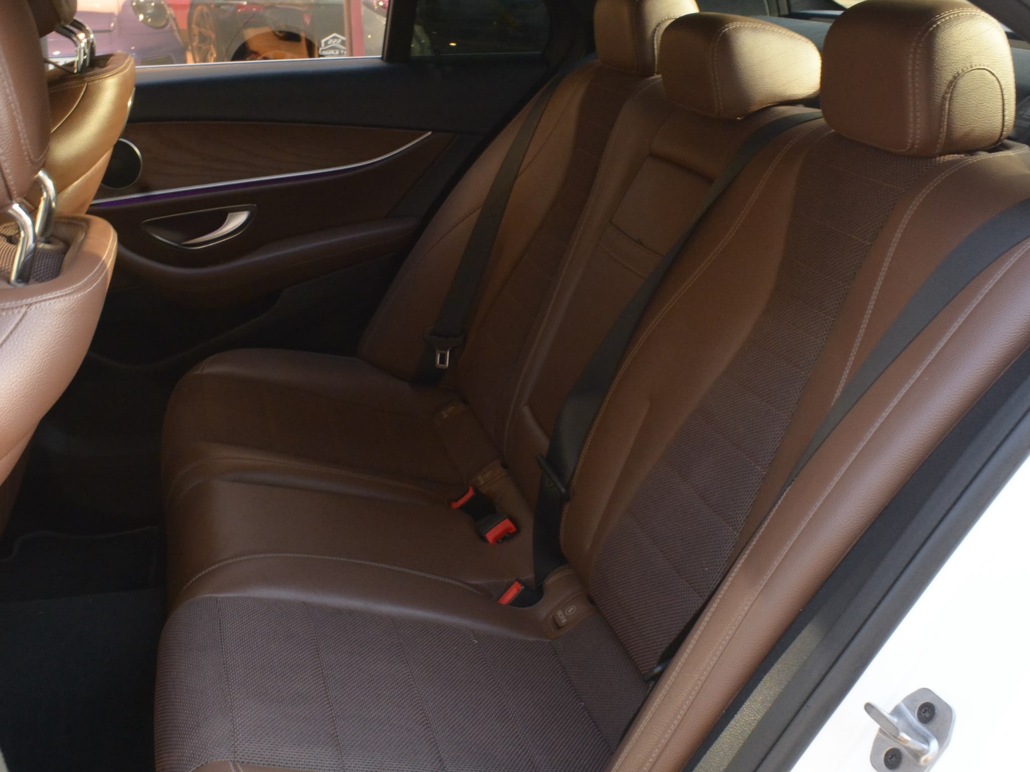 Mercedes-Benz E-Class Sedan 200 2019 - Image 4