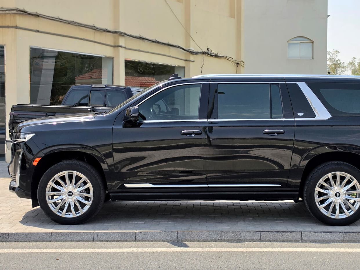 Cadillac Escalade Premium  2021 - Image 3