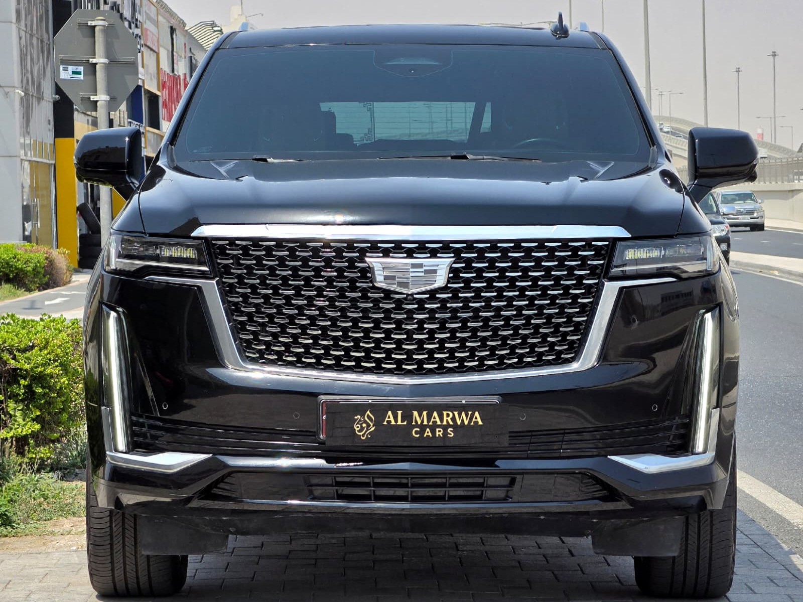 Cadillac Escalade Premium  2021 - Image 2