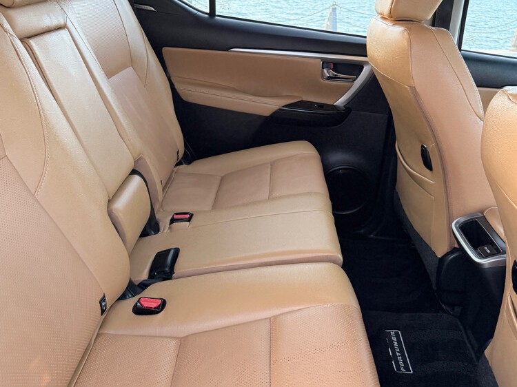 Toyota Fortuner V6 2024 — photo 10 for sale in Qatar