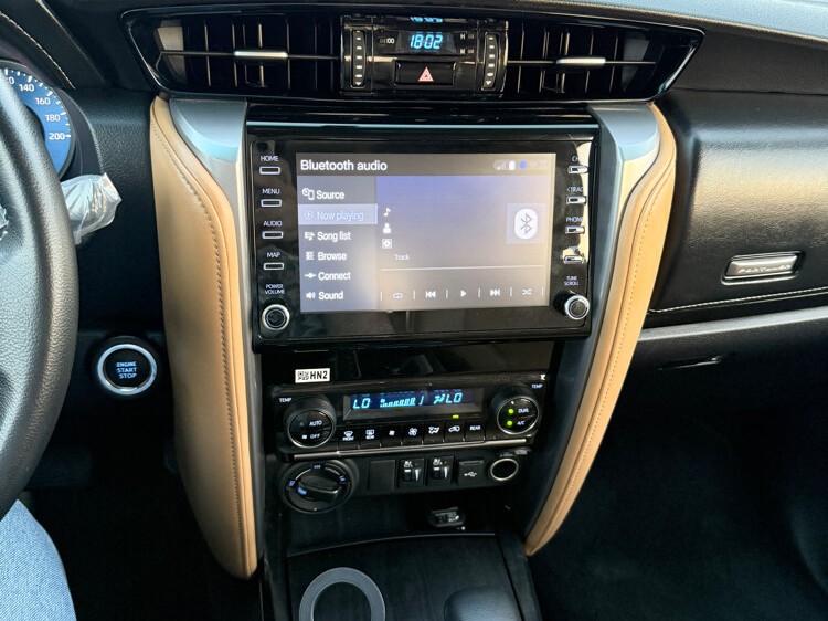 Toyota Fortuner V6 2024 — photo 12 for sale in Qatar