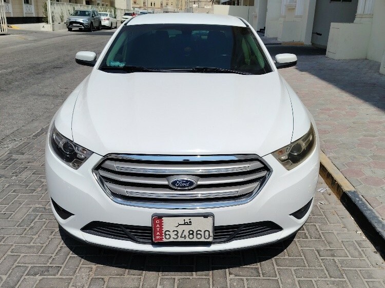Ford Taurus 2014