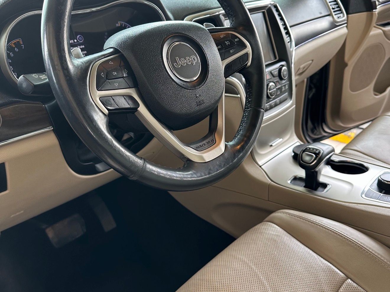 Jeep Grand Cherokee Limited 2015 - Image 3