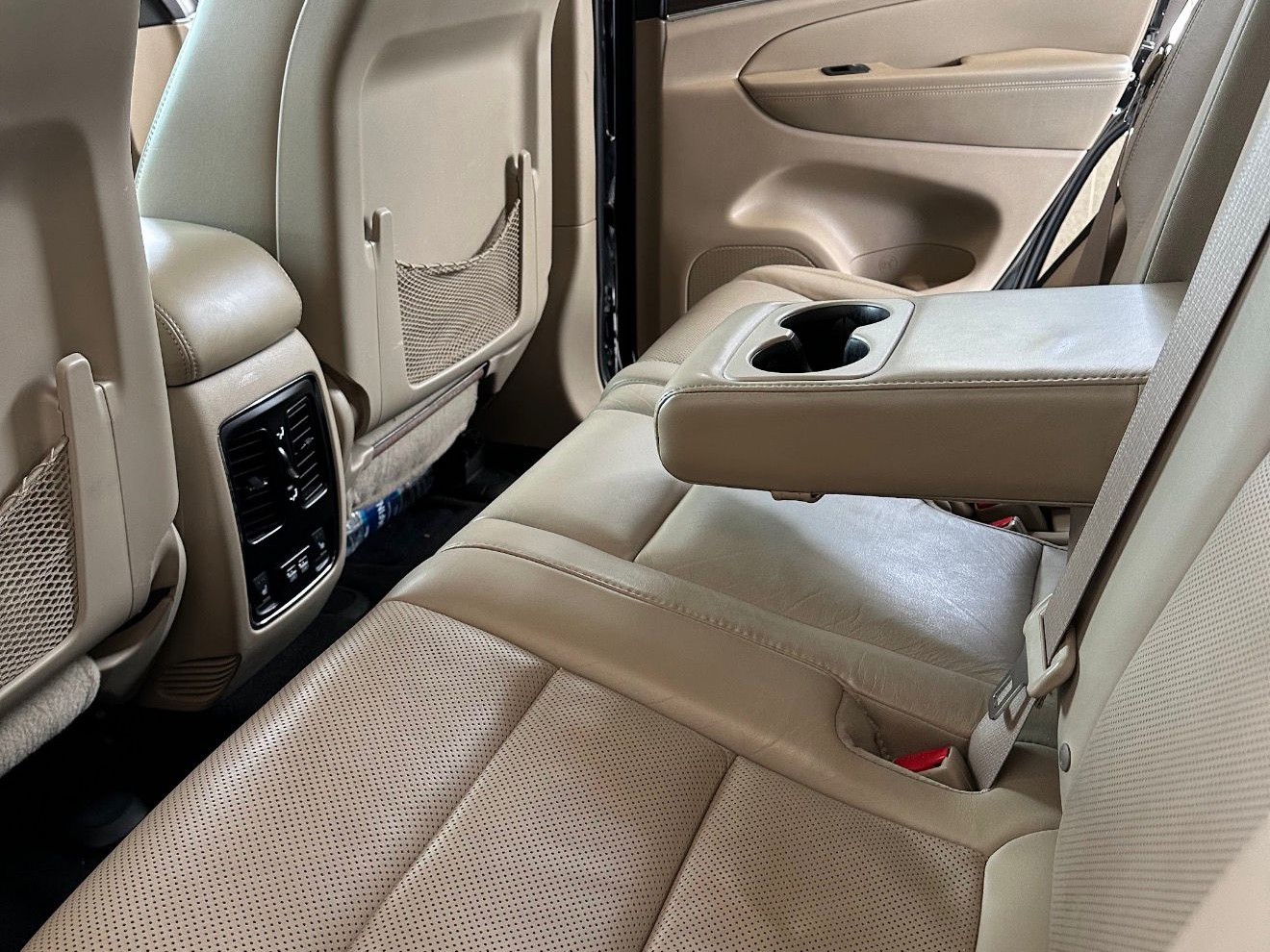 Jeep Grand Cherokee Limited 2015 — photo 11 for sale in Qatar