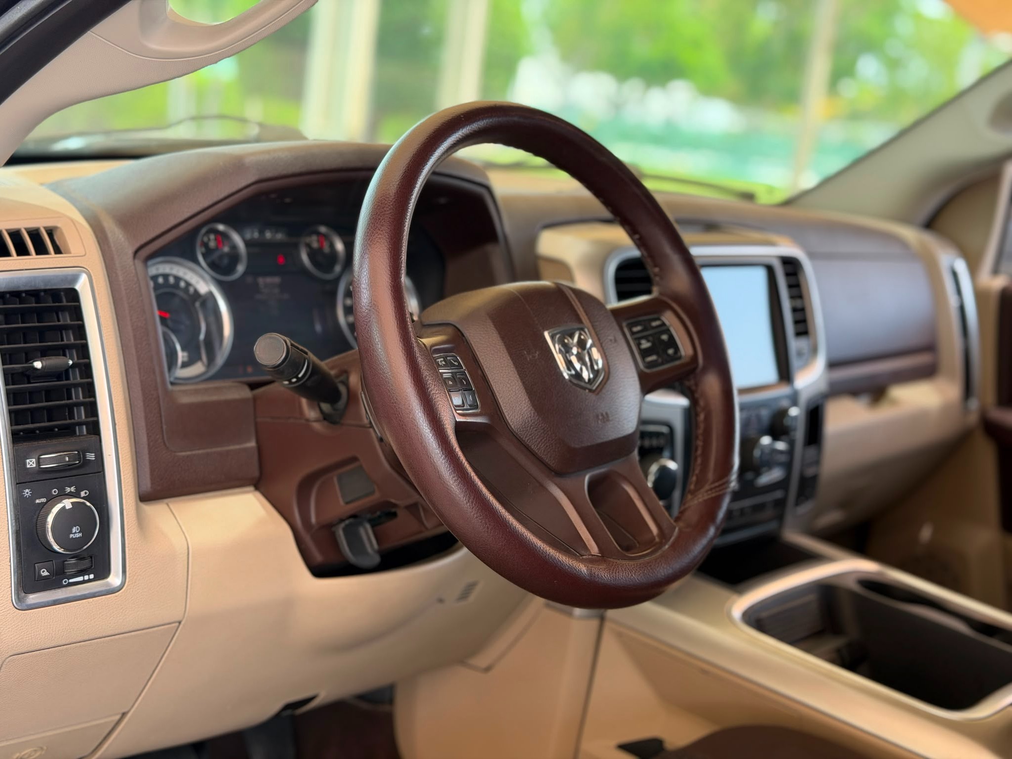 Dodge Ram Slt 1500 2016 — photo 11 for sale in Qatar