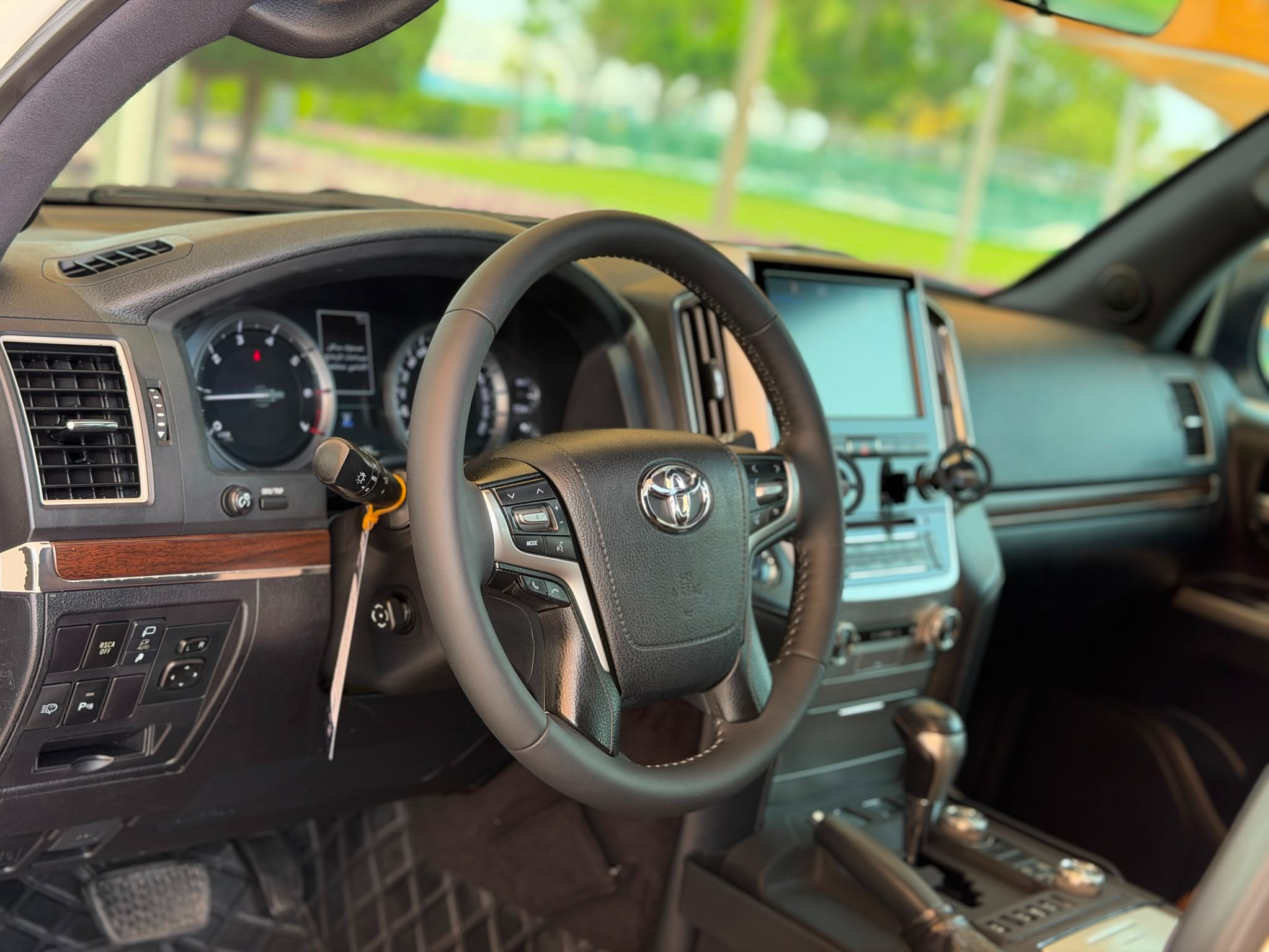 Toyota Land Cruiser VX.R 2019 — photo 11 for sale in Qatar