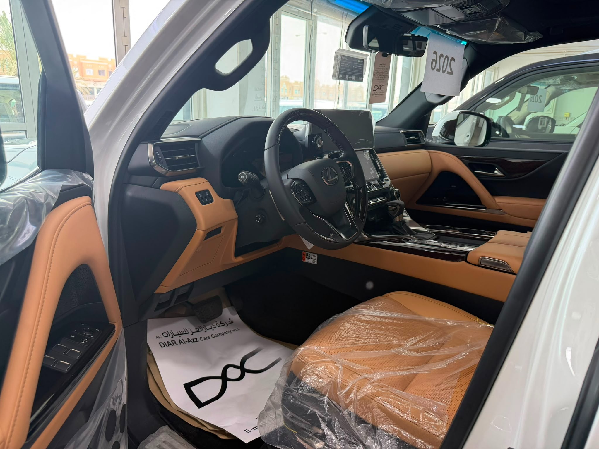 Lexus LX 600 Luxury  2026 - Image 4